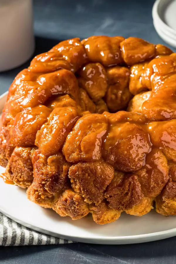 Cinnamon Roll Monkey Bread