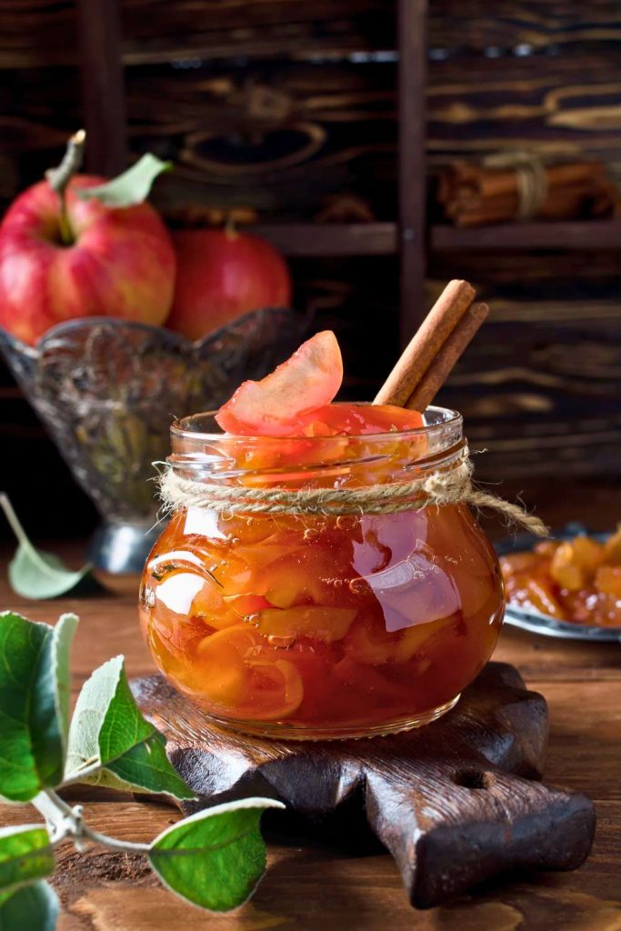 Apple Jam with Cinnamon