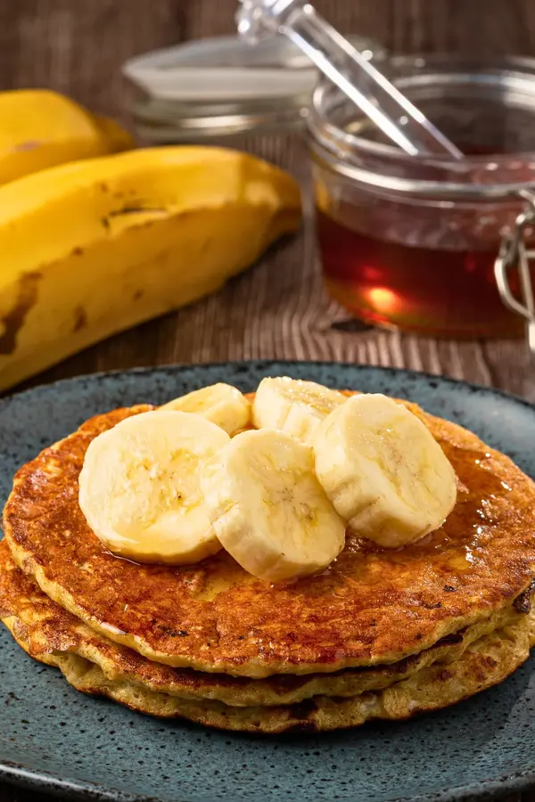 Banana Oat Pancakes