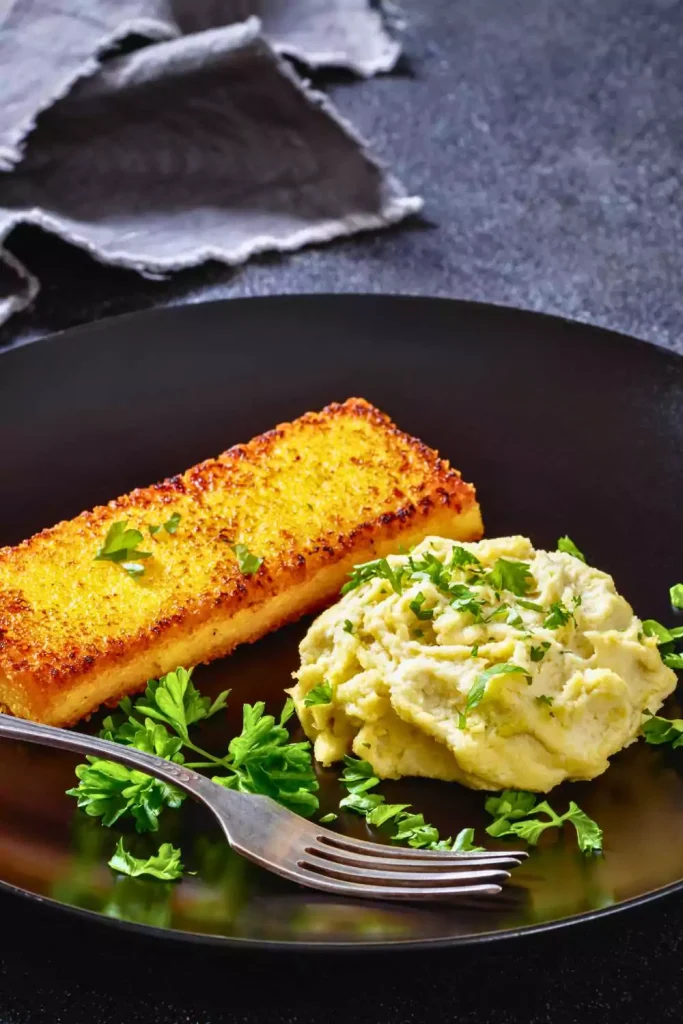 Lemon Garlic Zoodles with Pan-Seared Cod