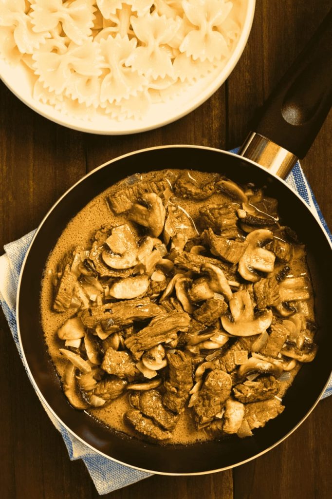 One-Pot Creamy Beef Stroganoff