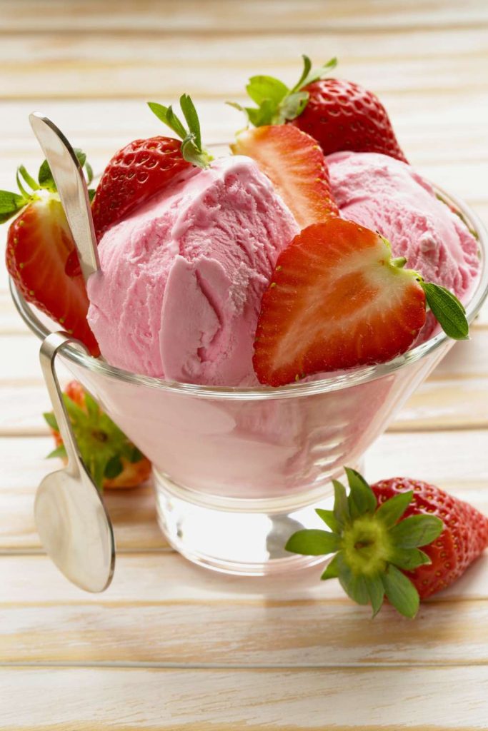 Strawberry Greek Yogurt Ice Cream