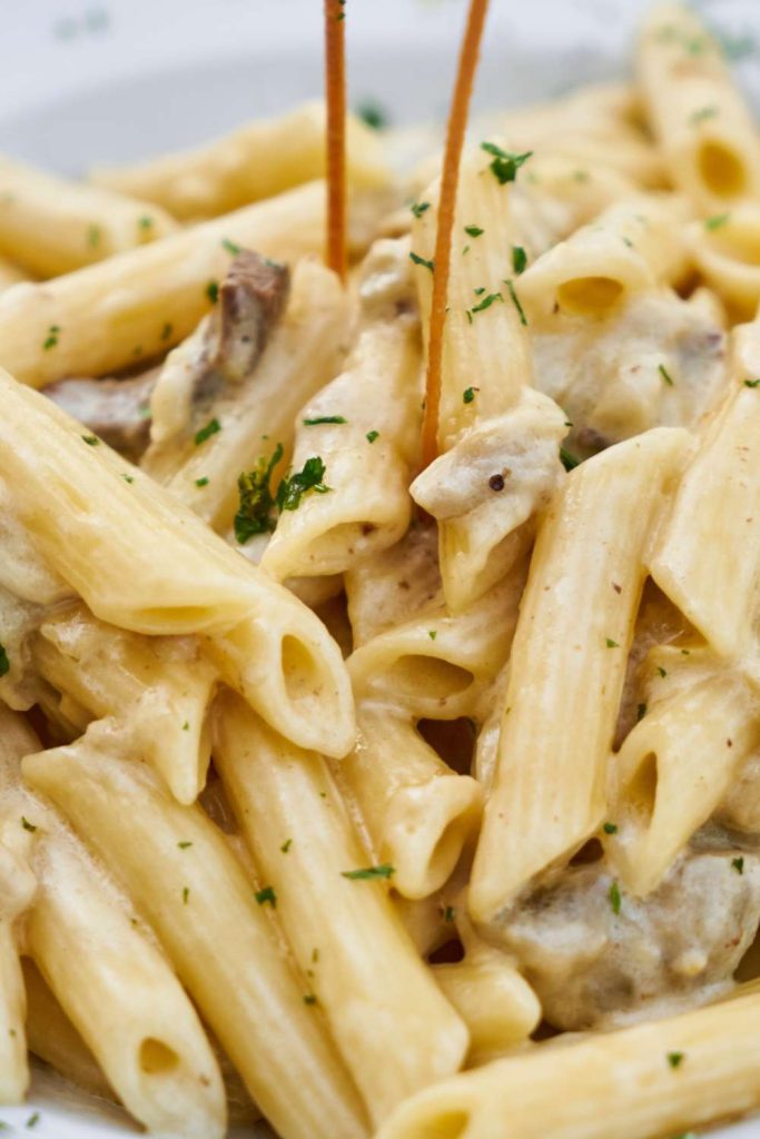 Creamy Spinach and Mushroom Pasta