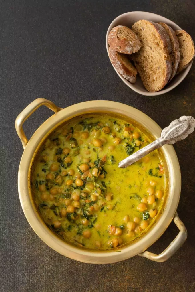 Creamy Spinach & Chickpea Soup