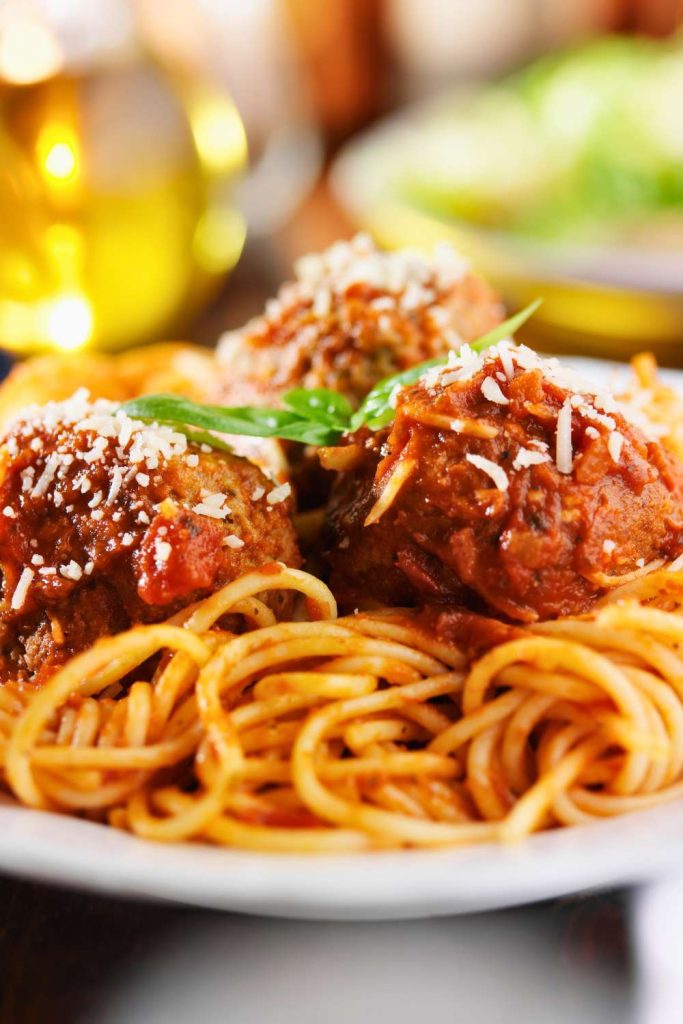 Classic Spaghetti & Meatballs