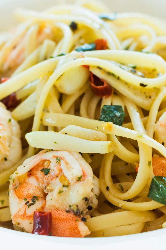  Shrimp Scampi with Linguine