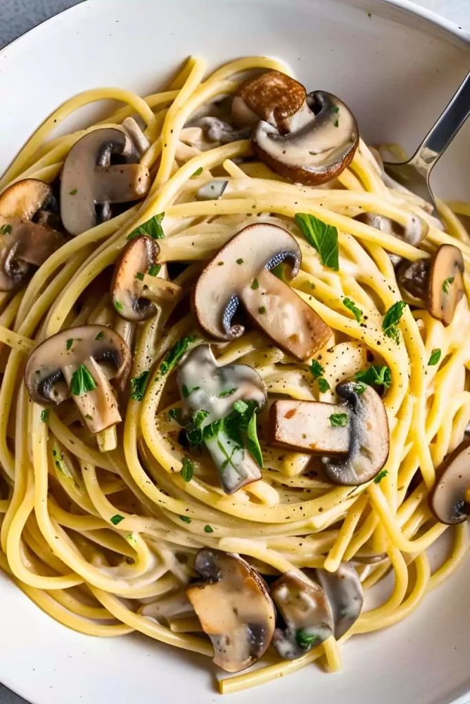  One-Pot Creamy Mushroom Pasta