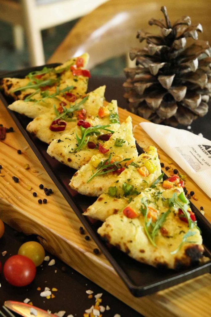 6. Paneer Tikka Pizza